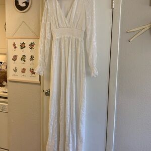 Elegant White Maxi Dress